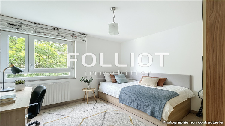 Ma-Cabane - Vente Appartement FOUGERES, 92 m²
