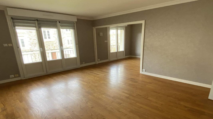 Ma-Cabane - Vente Appartement FOUGERES, 73 m²