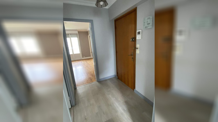 Ma-Cabane - Vente Appartement FOUGERES, 73 m²