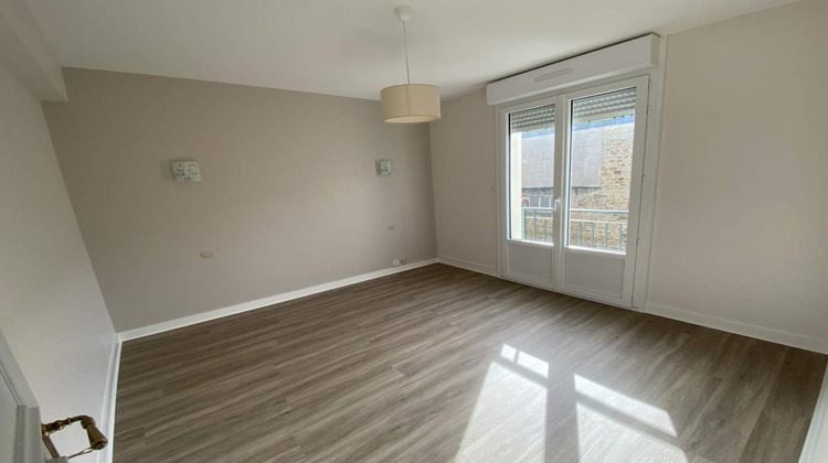 Ma-Cabane - Vente Appartement FOUGERES, 73 m²