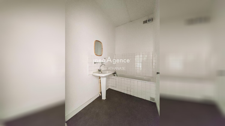 Ma-Cabane - Vente Appartement FOUGERES, 82 m²