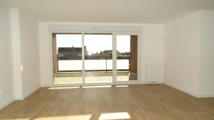 Ma-Cabane - Vente Appartement FOUGERES, 85 m²
