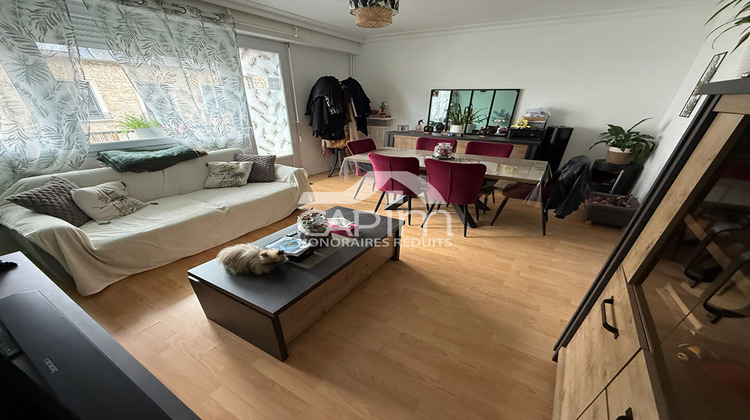 Ma-Cabane - Vente Appartement FOUGERES, 65 m²
