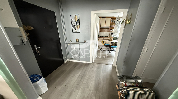 Ma-Cabane - Vente Appartement FOUGERES, 65 m²