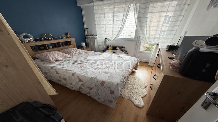 Ma-Cabane - Vente Appartement FOUGERES, 65 m²