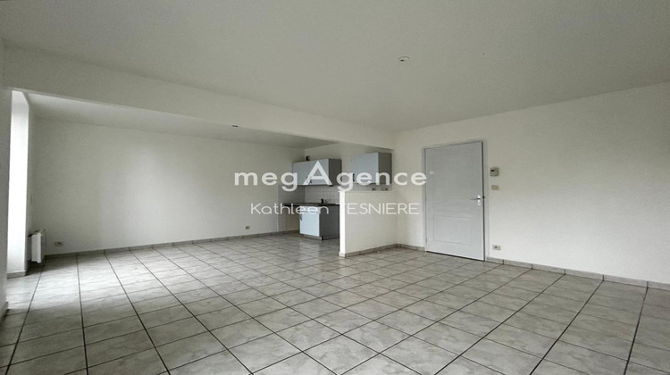 Ma-Cabane - Vente Appartement FOUGERES, 55 m²