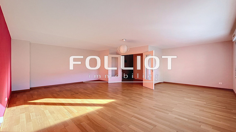 Ma-Cabane - Vente Appartement FOUGERES, 75 m²