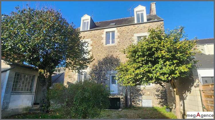 Ma-Cabane - Vente Appartement FOUGERES, 82 m²