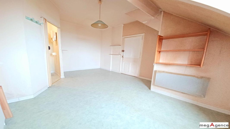 Ma-Cabane - Vente Appartement FOUGERES, 16 m²