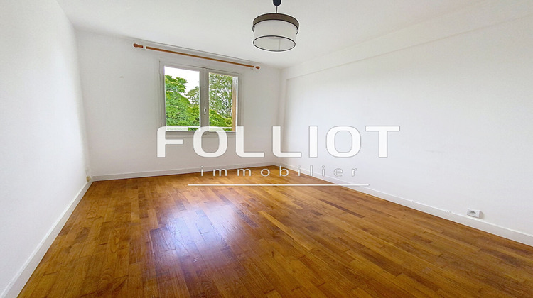 Ma-Cabane - Vente Appartement FOUGERES, 59 m²