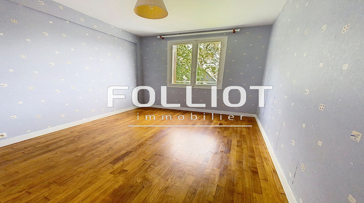 Ma-Cabane - Vente Appartement FOUGERES, 59 m²