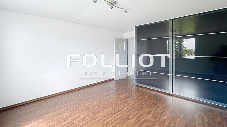 Ma-Cabane - Vente Appartement FOUGERES, 72 m²