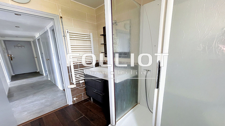 Ma-Cabane - Vente Appartement FOUGERES, 72 m²