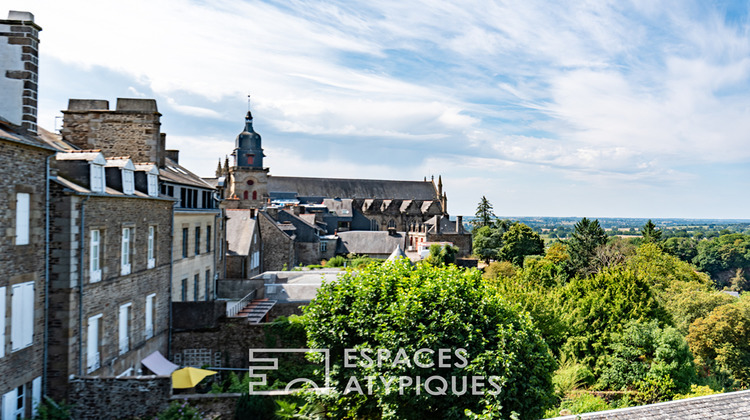 Ma-Cabane - Vente Appartement FOUGERES, 146 m²