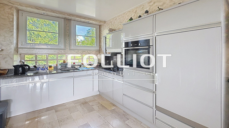 Ma-Cabane - Vente Appartement FOUGERES, 99 m²