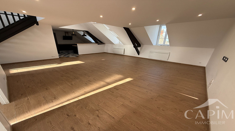 Ma-Cabane - Vente Appartement FOUGERES, 97 m²