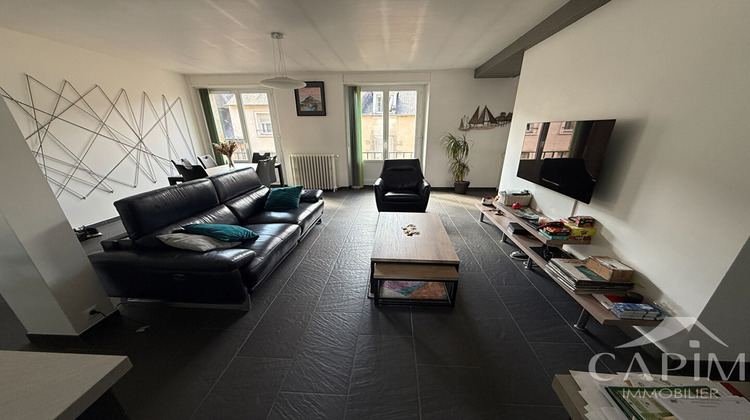 Ma-Cabane - Vente Appartement FOUGERES, 82 m²
