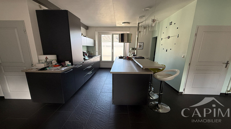 Ma-Cabane - Vente Appartement FOUGERES, 82 m²