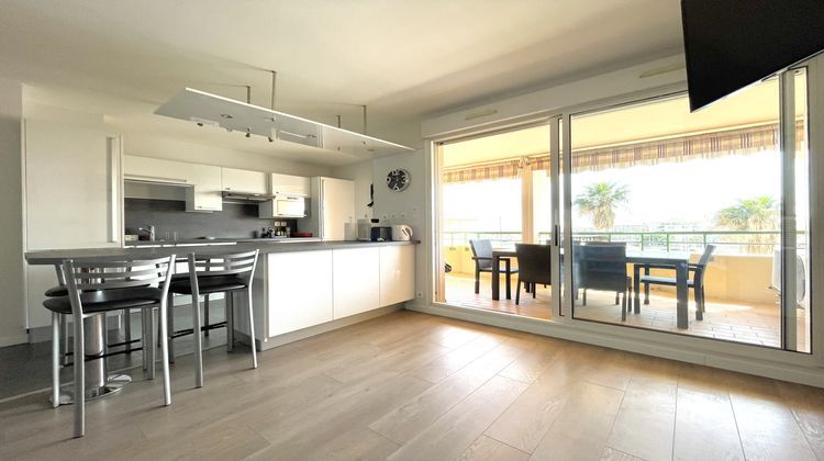 Ma-Cabane - Vente Appartement Fréjus, 64 m²