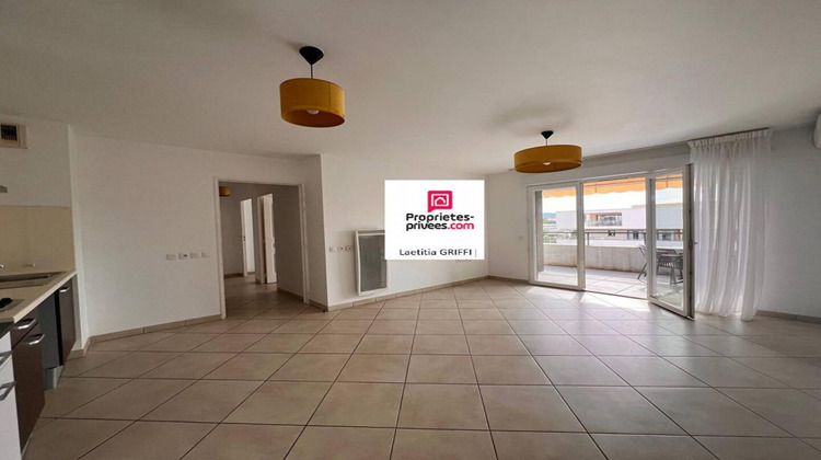 Ma-Cabane - Vente Appartement FREJUS, 61 m²