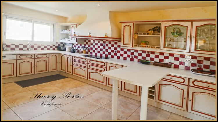 Ma-Cabane - Vente Appartement FREJUS, 243 m²