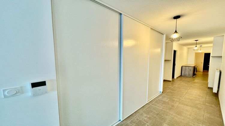 Ma-Cabane - Vente Appartement FRONTONAS, 90 m²