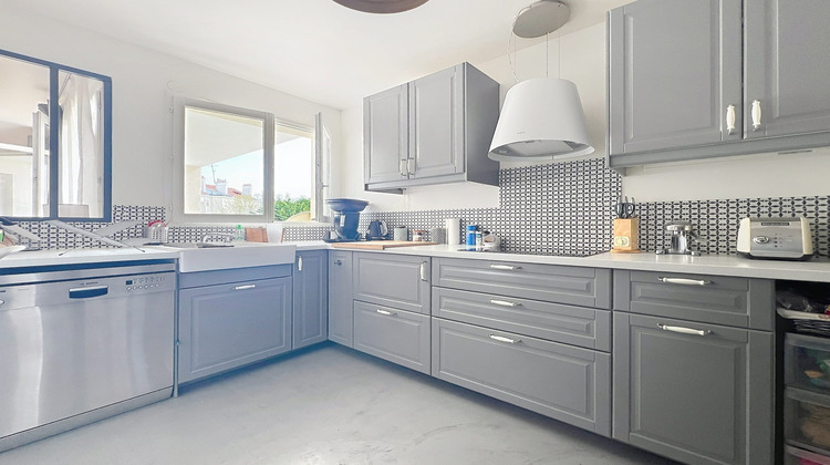 Ma-Cabane - Vente Appartement Garches, 93 m²