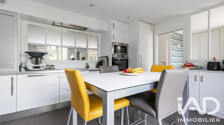 Ma-Cabane - Vente Appartement Garches, 144 m²