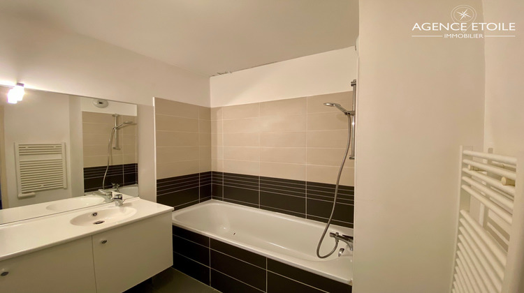 Ma-Cabane - Vente Appartement Gardanne, 63 m²