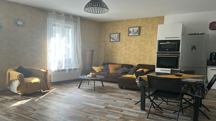 Ma-Cabane - Vente Appartement GAREOULT, 70 m²