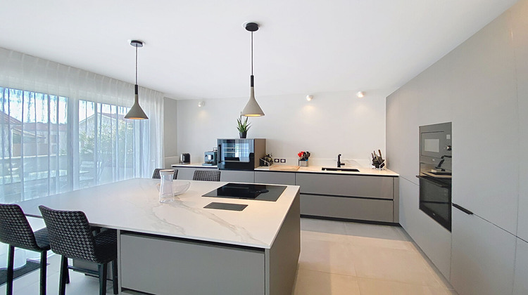 Ma-Cabane - Vente Appartement GENAS, 80 m²