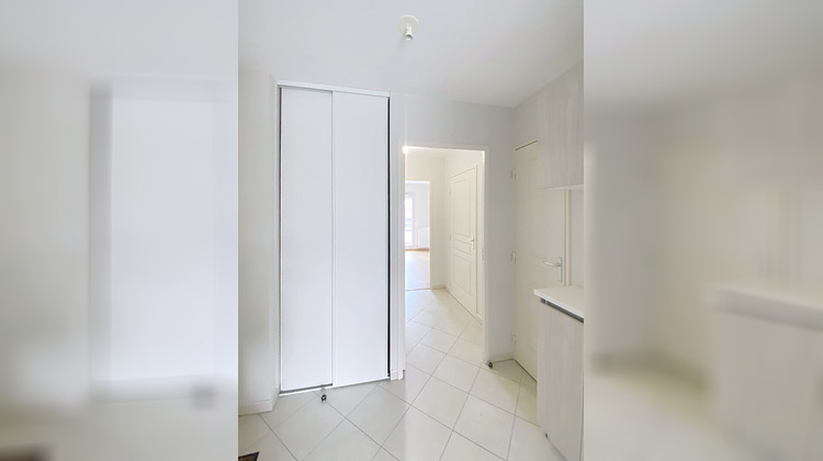 Ma-Cabane - Vente Appartement GENAS, 64 m²