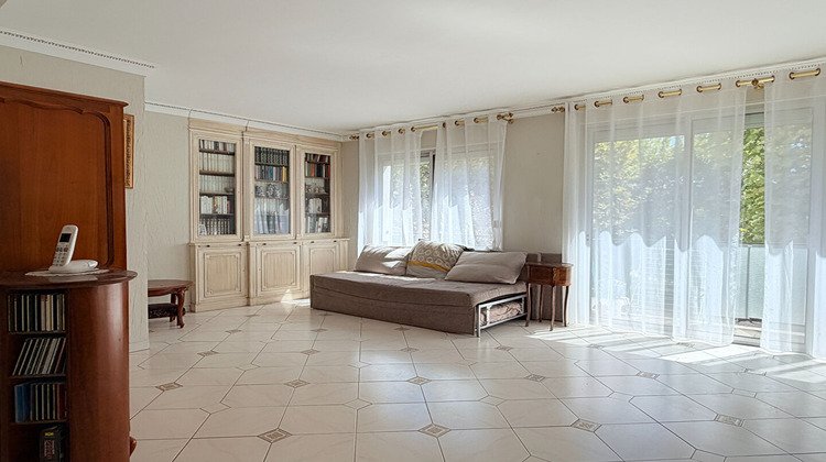 Ma-Cabane - Vente Appartement GENTILLY, 83 m²