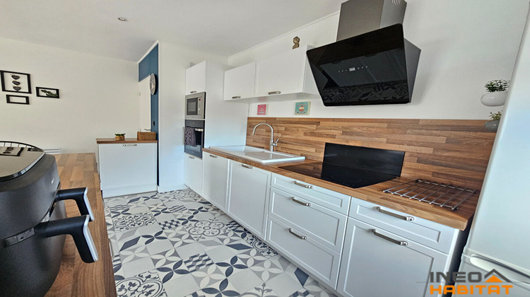 Ma-Cabane - Vente Appartement GEVEZE, 82 m²