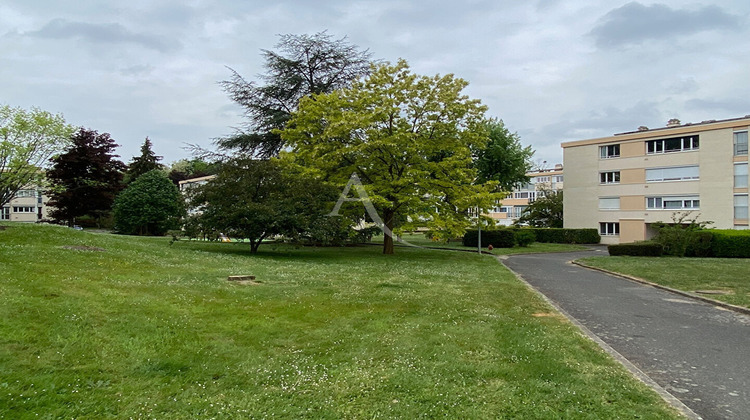 Ma-Cabane - Vente Appartement GIF-SUR-YVETTE, 52 m²