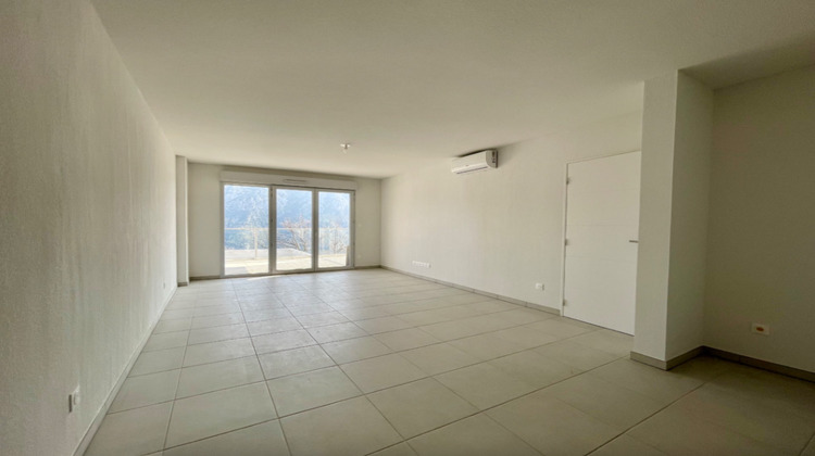 Ma-Cabane - Vente Appartement GILETTE, 66 m²