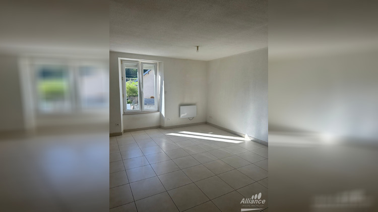 Ma-Cabane - Vente Appartement Glay, 60 m²