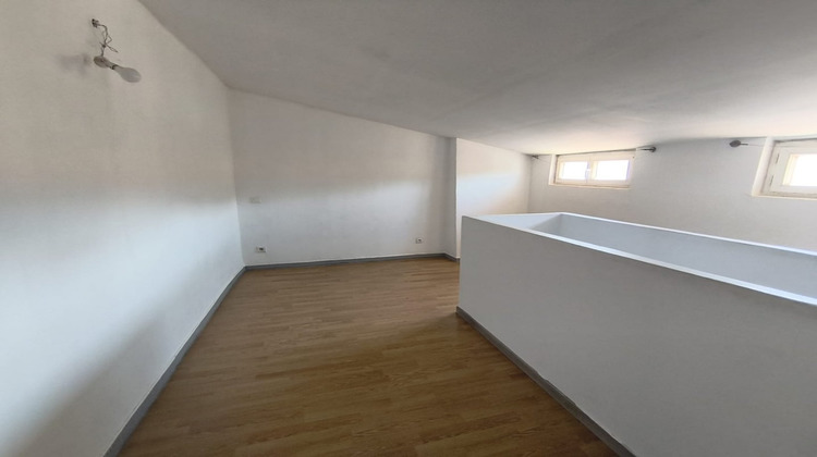 Ma-Cabane - Vente Appartement GONFARON, 60 m²