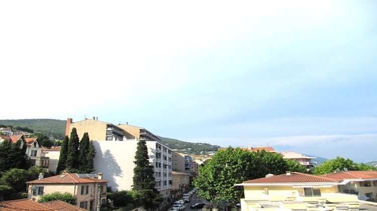 Ma-Cabane - Vente Appartement Grasse, 49 m²