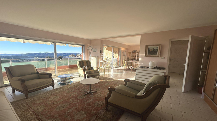 Ma-Cabane - Vente Appartement Grasse, 98 m²