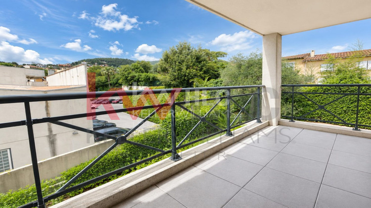Ma-Cabane - Vente Appartement Grasse, 59 m²