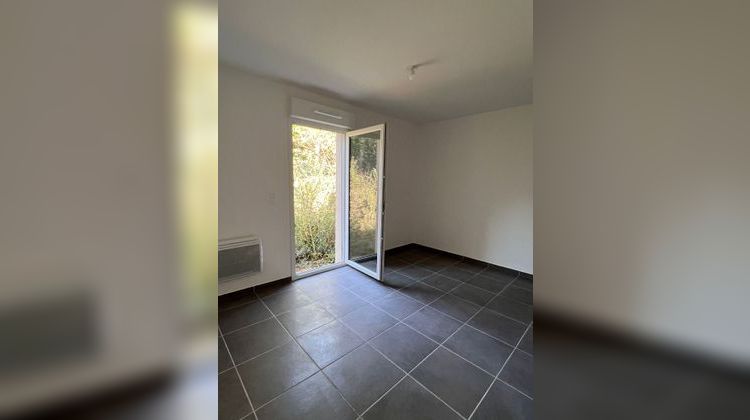 Ma-Cabane - Vente Appartement GREASQUE, 47 m²