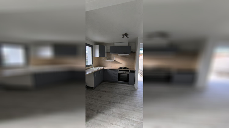 Ma-Cabane - Vente Appartement GREASQUE, 50 m²