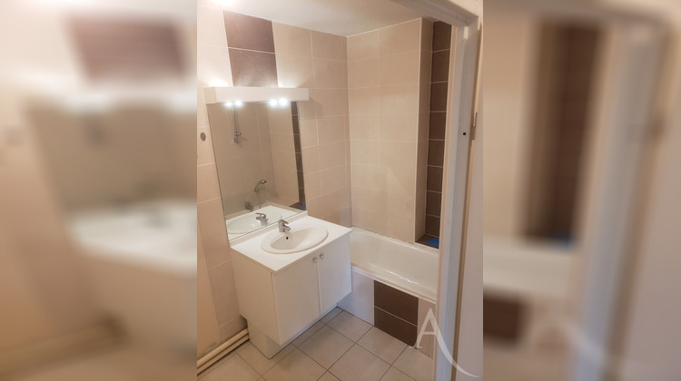 Ma-Cabane - Vente Appartement GRENOBLE, 53 m²