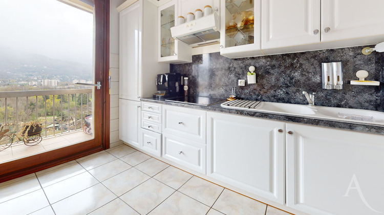 Ma-Cabane - Vente Appartement GRENOBLE, 92 m²