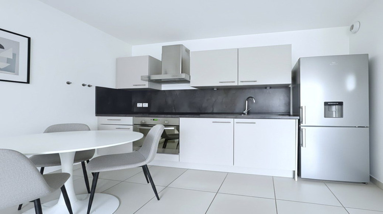 Ma-Cabane - Vente Appartement Grenoble, 66 m²