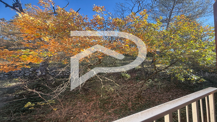 Ma-Cabane - Vente Appartement GREOUX-LES-BAINS, 26 m²