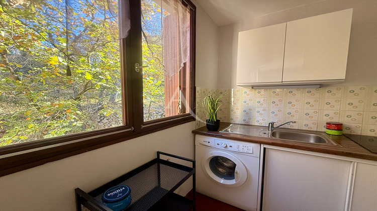 Ma-Cabane - Vente Appartement GREOUX-LES-BAINS, 26 m²