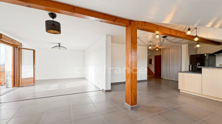 Ma-Cabane - Vente Appartement GRILLY, 52 m²