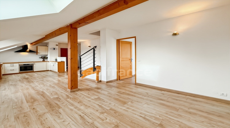 Ma-Cabane - Vente Appartement GRILLY, 52 m²